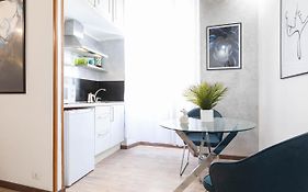 Silver Suite Trevi Fountain - Top Collection